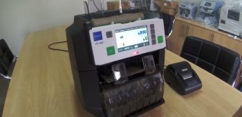 Maquina contadora de billetes